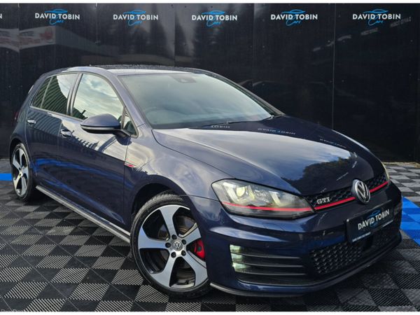 Volkswagen Golf Hatchback, Petrol, 2015, Blue