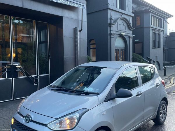 Hyundai i10 Hatchback, Petrol, 2018, Grey