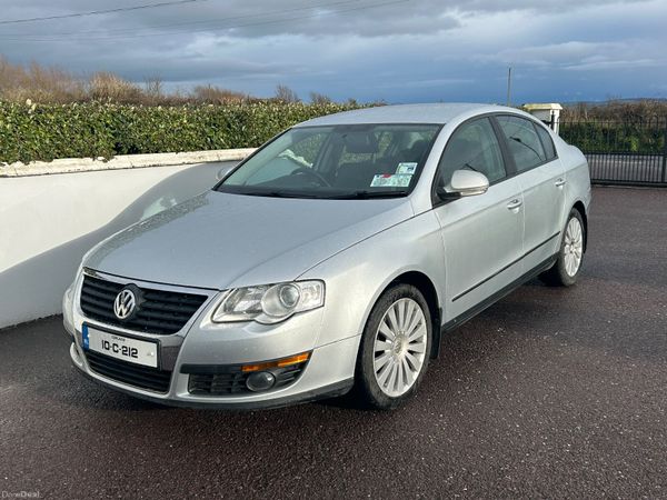 Volkswagen Passat Saloon, Diesel, 2010, Silver