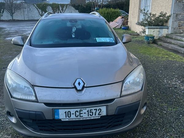 Renault Megane Estate, Diesel, 2010, Gold