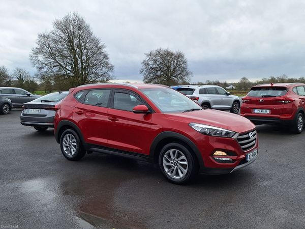 Hyundai Tucson SUV, Diesel, 2016, Red