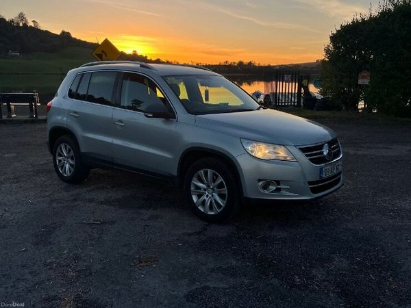 Volkswagen Tiguan SUV, Diesel, 2009, Silver
