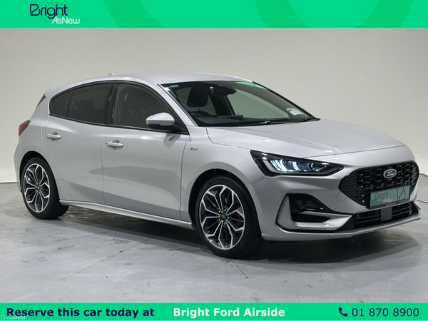Ford Focus Hatchback, Petrol Hybrid, 2023, Grey