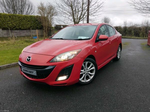 Mazda Mazda3 Saloon, Diesel, 2011, Red
