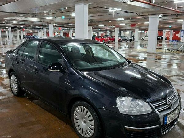 Volkswagen Jetta Saloon, Diesel, 2010, Black