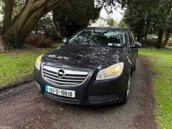 Opel Insignia Hatchback, Diesel, 2013, Black