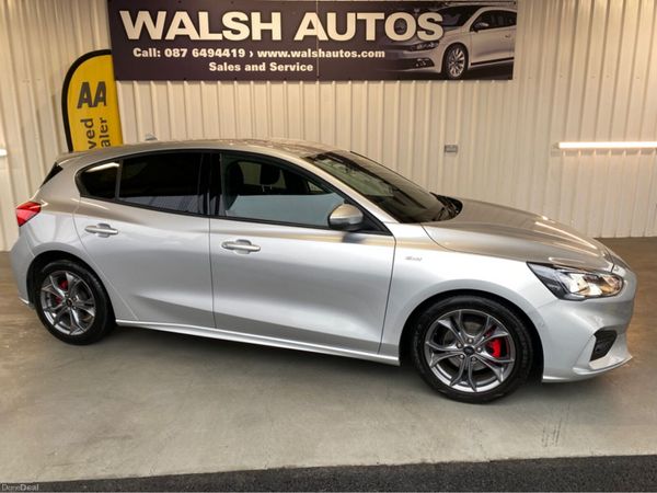 Ford Focus Hatchback, Petrol Hybrid, 2022, Grey