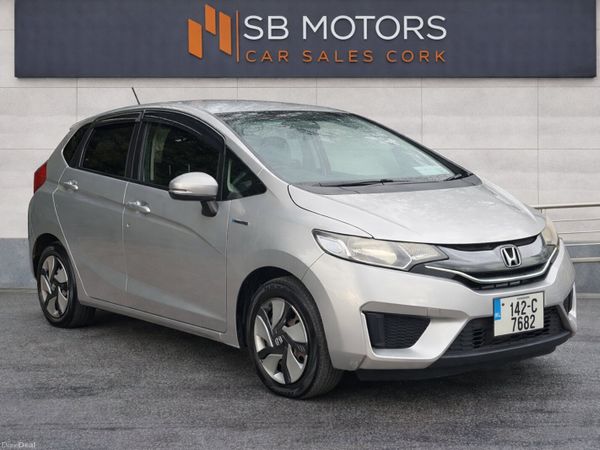 Honda Fit Hatchback, Petrol Hybrid, 2014, Silver
