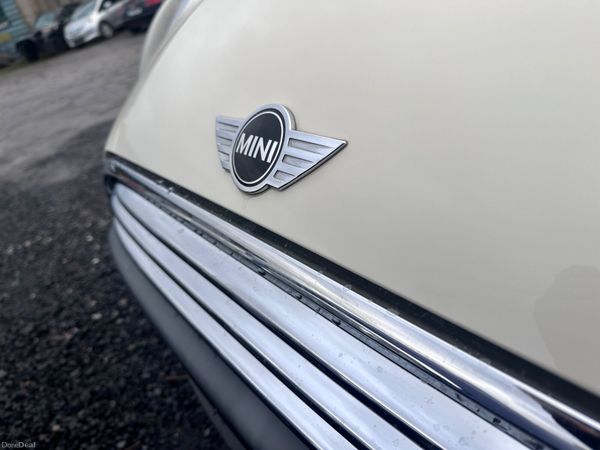 Mini Cooper Hatchback, Petrol, 2015, White