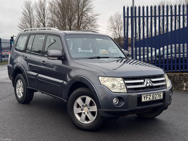 Mitsubishi Pajero SUV, Diesel, 2010, Grey