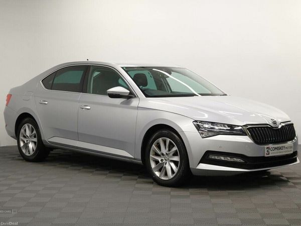 Skoda Superb Hatchback, Diesel, 2023, Silver