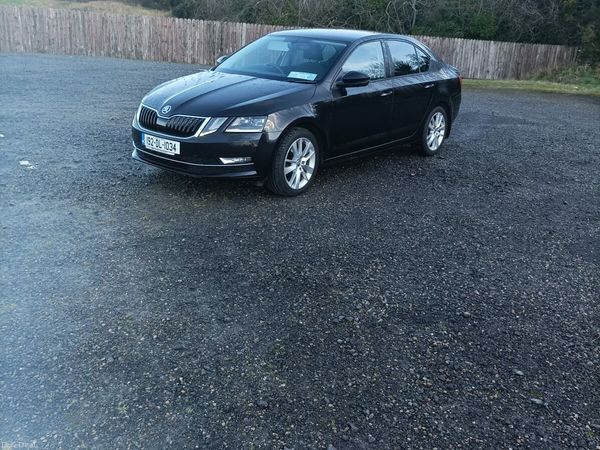 Skoda Octavia Hatchback, Diesel, 2019, Black