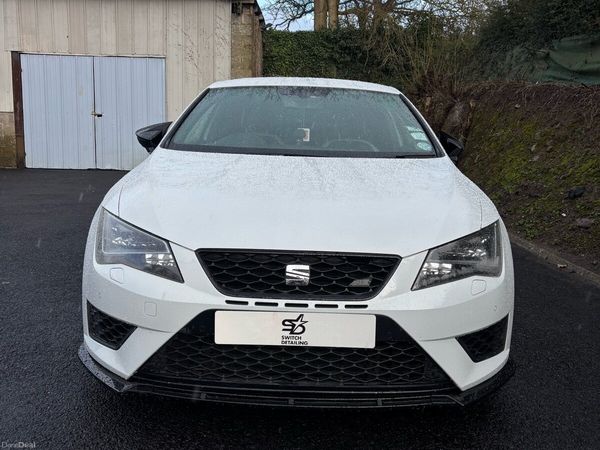 SEAT Leon Hatchback, Petrol, 2014, White