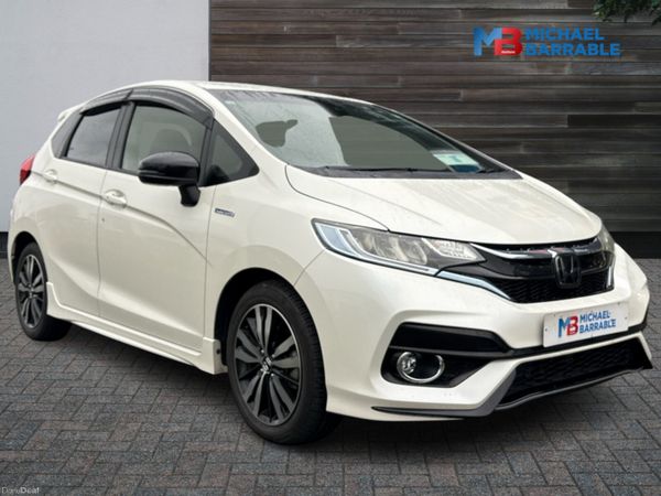 Honda Fit Hatchback, Petrol Hybrid, 2017, White