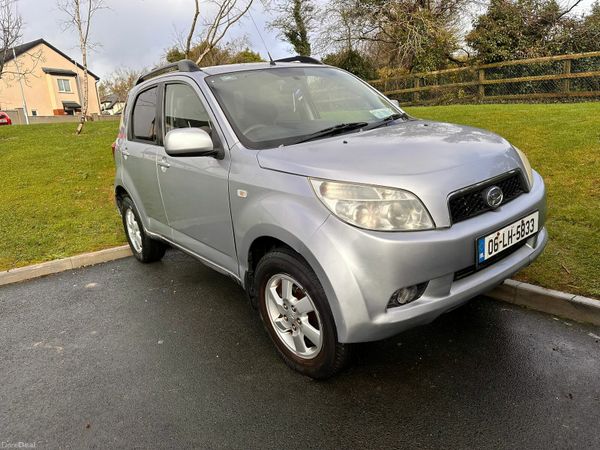 Daihatsu Terios SUV, Petrol, 2006, Silver