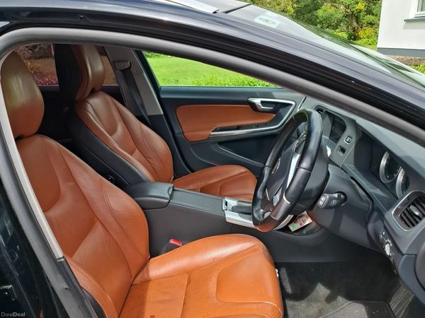 Volvo V60 Estate, Petrol, 2013, Black
