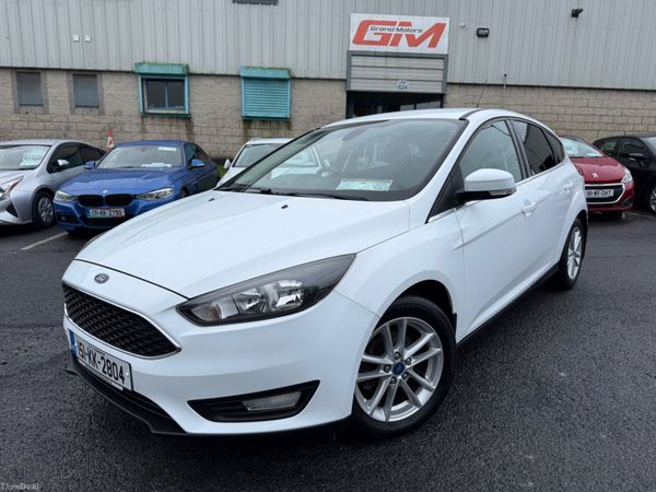 Ford Focus Hatchback, Petrol, 2015, White