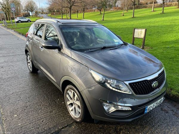 Kia Sportage SUV, Petrol, 2014, Silver