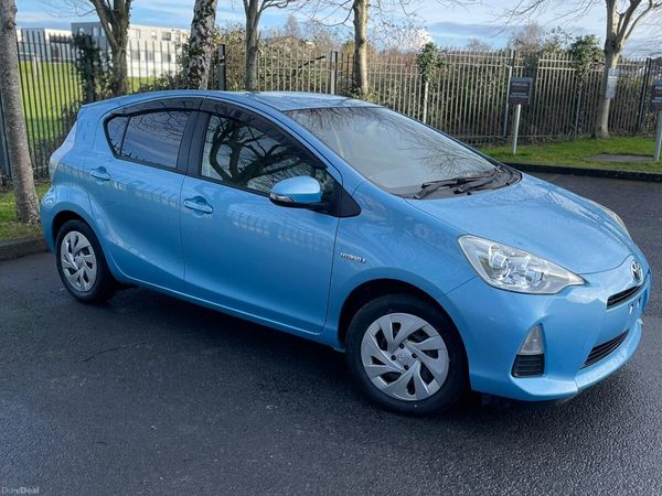 Toyota Aqua Hatchback, Petrol Plug-in Hybrid, 2014, Blue