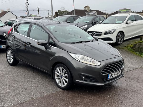Ford Fiesta Hatchback, Petrol, 2015, Grey