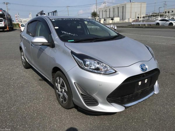Toyota Aqua Hatchback, Petrol Hybrid, 2020, Silver