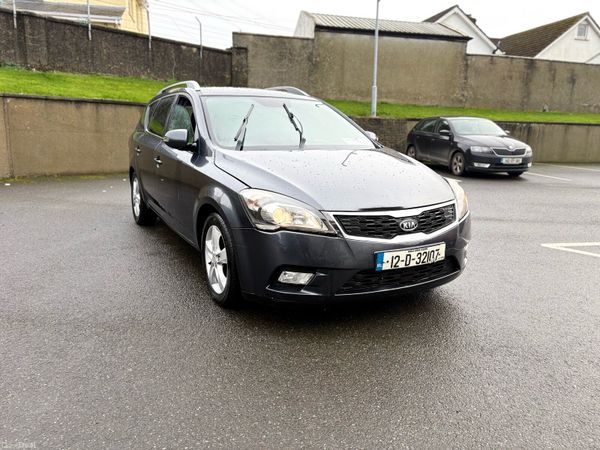 Kia Ceed MPV, Diesel, 2012, Grey