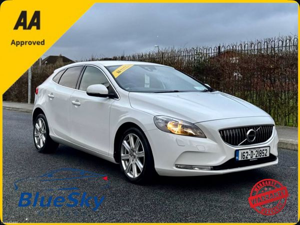 Volvo V40 Hatchback, Diesel, 2016, White