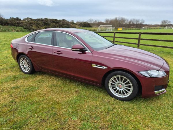 Jaguar XF Saloon, Diesel, 2016, Red