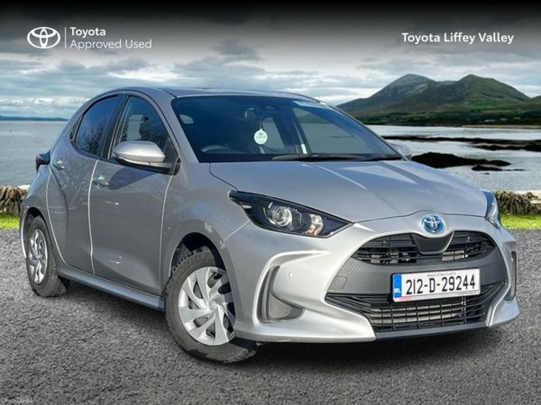 Toyota Yaris Hatchback, Petrol Hybrid, 2021, Silver