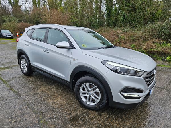 Hyundai Tucson SUV, Diesel, 2016, Silver