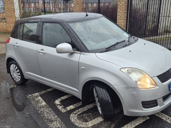 Suzuki Swift Hatchback, Petrol, 2009, Silver