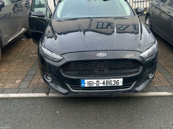 Ford Mondeo Hatchback, Diesel, 2016, Black