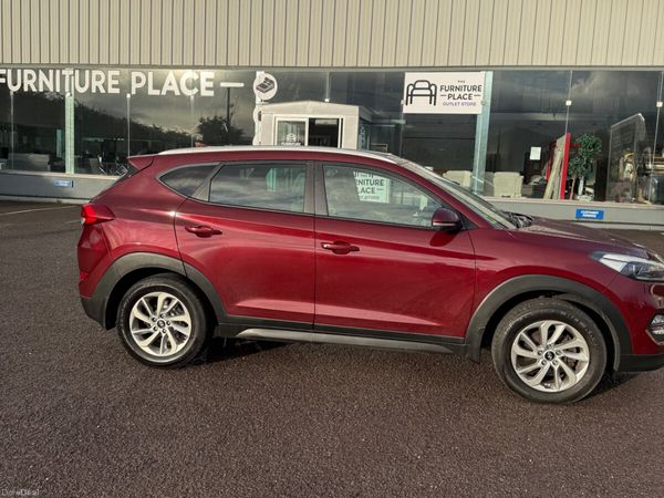Hyundai Tucson SUV, Diesel, 2016, Red