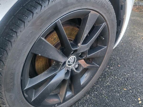 Skoda Octavia Estate, Diesel, 2017, White