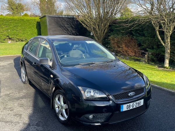Ford Focus Hatchback, Petrol, 2008, Black