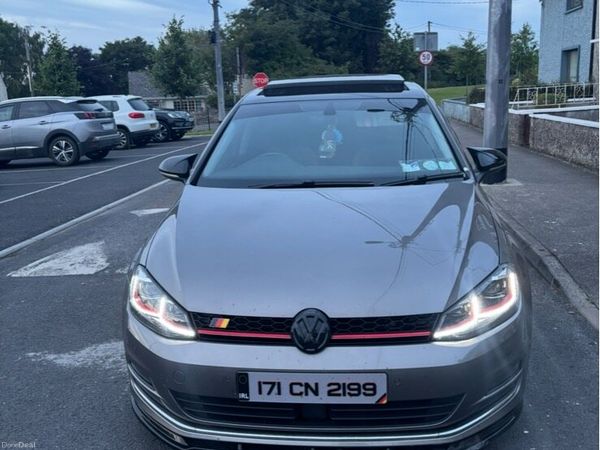 Volkswagen Golf Hatchback, Diesel, 2017, Grey