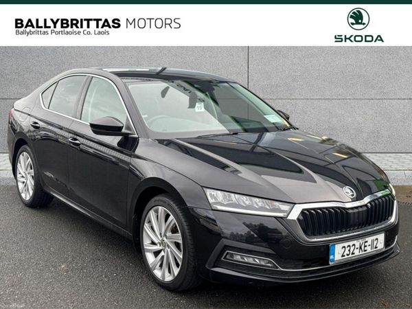 Skoda Octavia Saloon, Diesel, 2023, Black