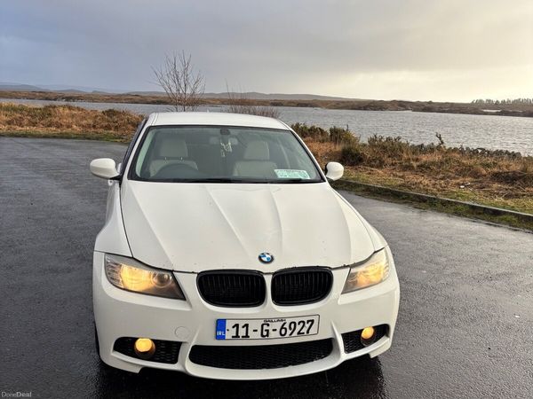 BMW 3-Series Saloon, Diesel, 2011, White