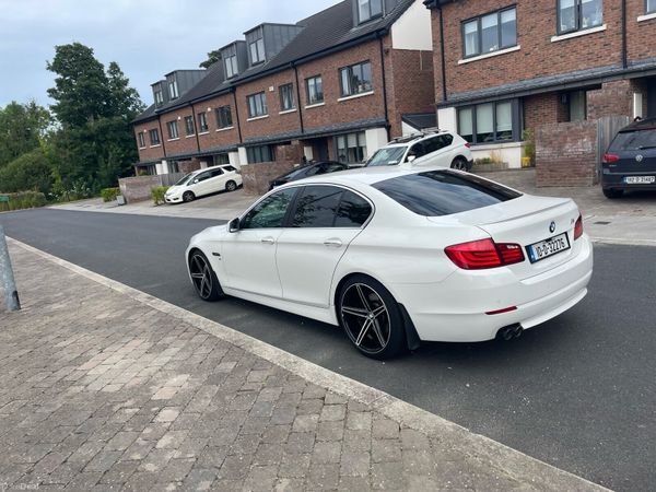 BMW 5-Series Saloon, Diesel, 2010, White