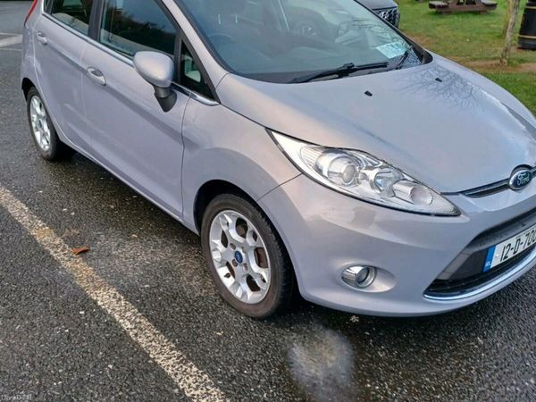 Ford Fiesta Hatchback, Diesel, 2012, Grey