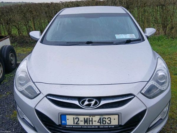 Hyundai i40 Saloon, Diesel, 2012, Silver