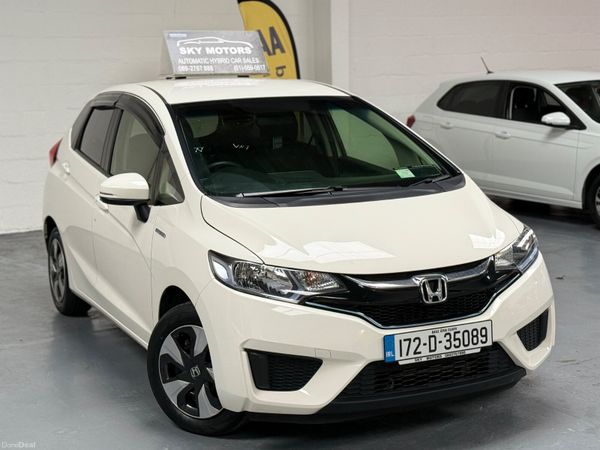 Honda Fit Hatchback, Petrol Hybrid, 2017, White