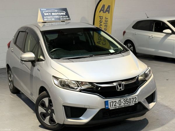 Honda Fit Hatchback, Petrol Hybrid, 2017, Silver