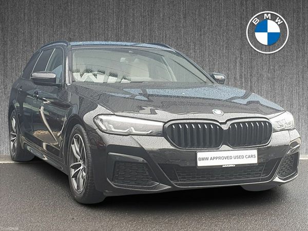 BMW 5-Series Estate, Petrol Plug-in Hybrid, 2021, Black