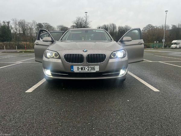 BMW 5-Series Saloon, Diesel, 2011, Silver