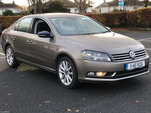 Volkswagen Passat Saloon, Diesel, 2011, Brown