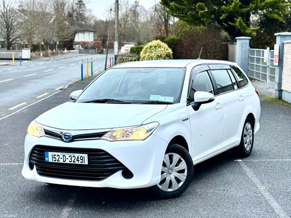 Toyota Corolla Estate, Petrol Hybrid, 2015, White