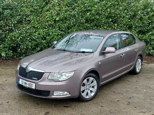 Skoda Superb Saloon, Diesel, 2013, Purple
