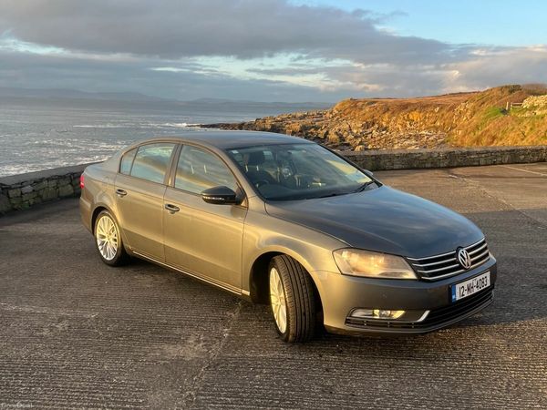Volkswagen Passat Saloon, Diesel, 2012, Grey