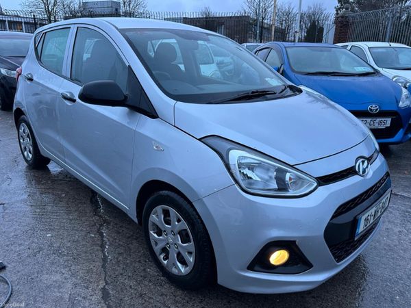 Hyundai i10 Hatchback, Petrol, 2016, Silver